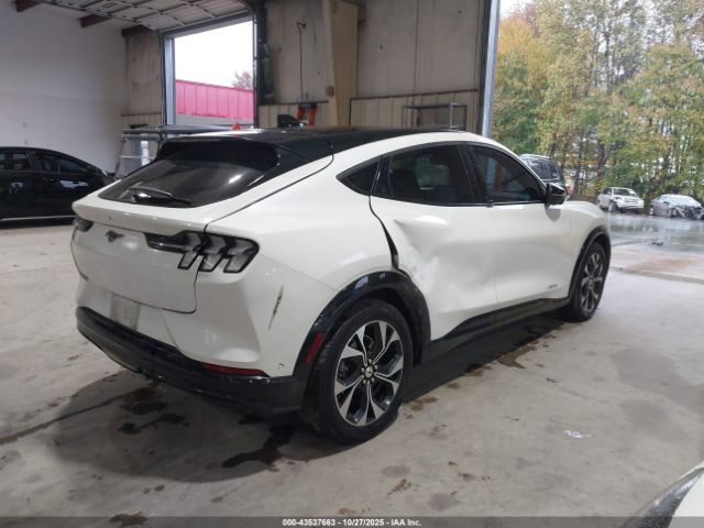 2022 FORD MUSTANG MACH-E 3FMTK3RM9NMA15496 Photo 3