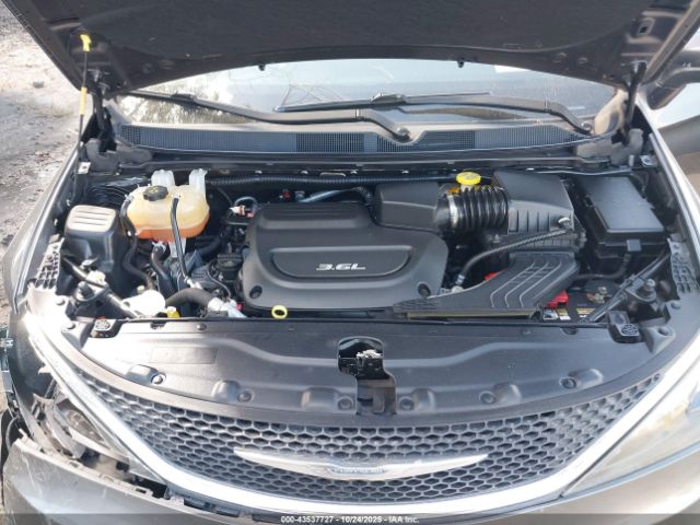 2017 CHRYSLER PACIFICA 2C4RC1CG0HR511366 Photo 9