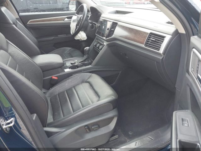 2018 VOLKSWAGEN ATLAS 1V2NR2CA6JC581353 Photo 4