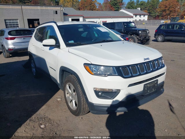 2019 Jeep Compass Latitude 4x4 მანქანა იყიდება აუქციონზე, vin: 3C4NJDBB0KT813210, აუქციონის ნომერი: 43537910