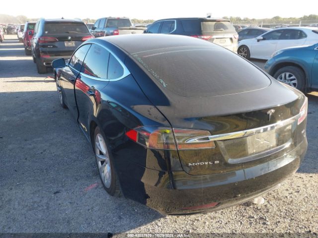 2018 TESLA MODEL S 5YJSA1E20JF275232 Photo 2