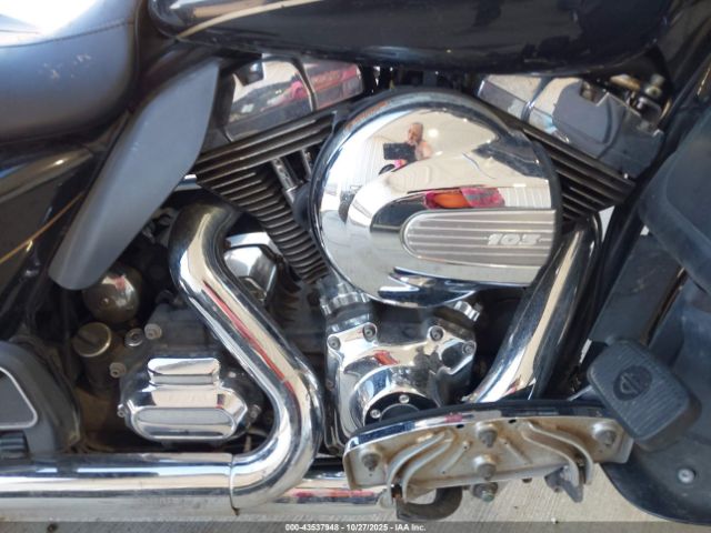 2016 HARLEY-DAVIDSON FLHTK 1HD1KEL12GB620846 Photo 7