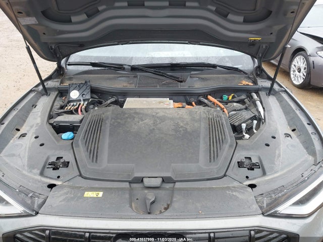 2023 AUDI E-TRON WA1VABGE5PB024531 Photo 9
