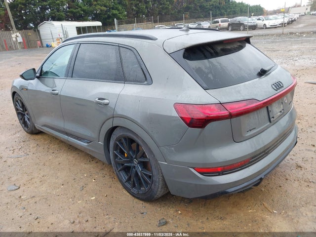 2023 AUDI E-TRON WA1VABGE5PB024531 Photo 2