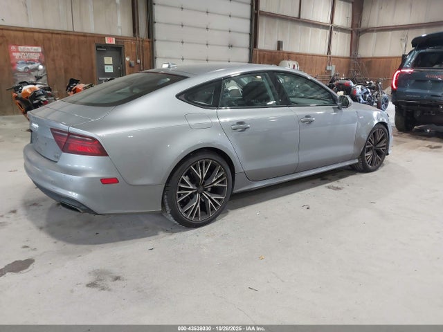 2016 AUDI A7 WAUWGAFC0GN101322 Photo 3