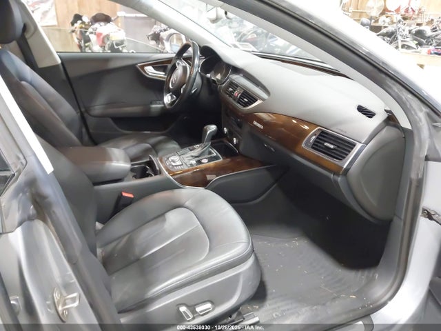 2016 AUDI A7 WAUWGAFC0GN101322 Photo 4