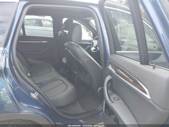 2021 BMW X1 WBXJG9C00M5T62583 Photo 7