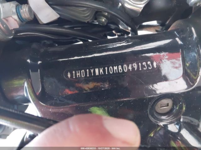 2021 HARLEY-DAVIDSON FXLRS 1HD1YWK10MB049133 Photo 9