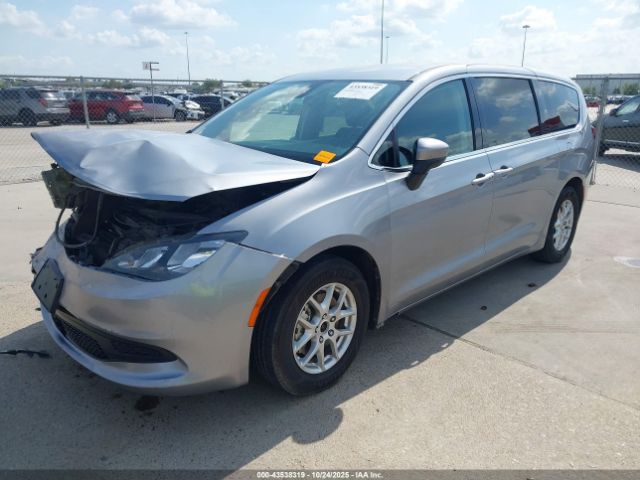 2021 CHRYSLER VOYAGER 2C4RC1CGXMR580270 Photo 1