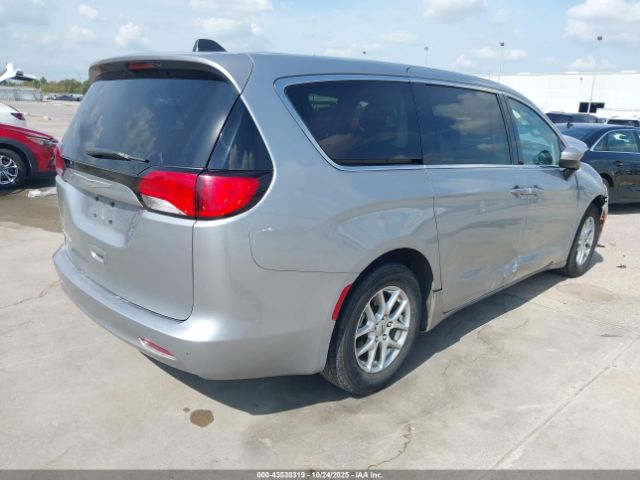 2021 CHRYSLER VOYAGER 2C4RC1CGXMR580270 Photo 3