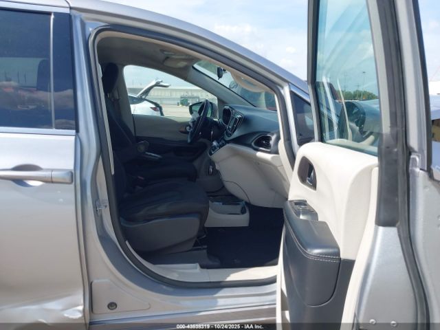 2021 CHRYSLER VOYAGER 2C4RC1CGXMR580270 Photo 4