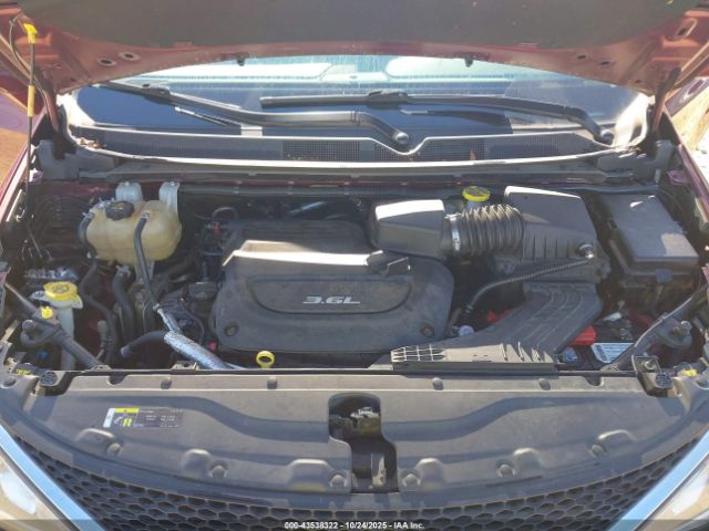 2018 CHRYSLER PACIFICA 2C4RC1GG1JR272314 Photo 9