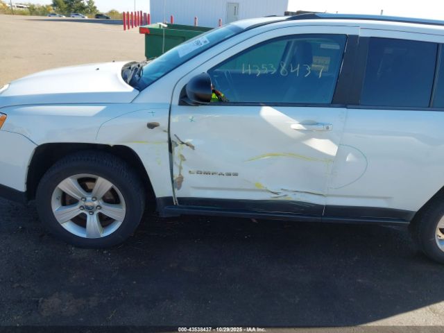 2011 JEEP COMPASS 1J4NF1FB0BD263937 Photo 5