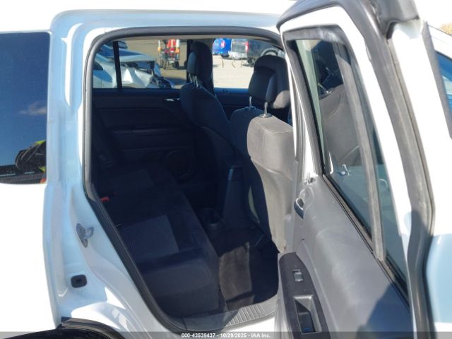 2011 JEEP COMPASS 1J4NF1FB0BD263937 Photo 7