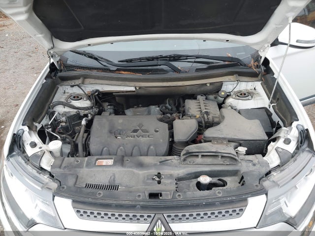 2019 MITSUBISHI OUTLANDER JA4AD3A30KZ003816 Photo 9