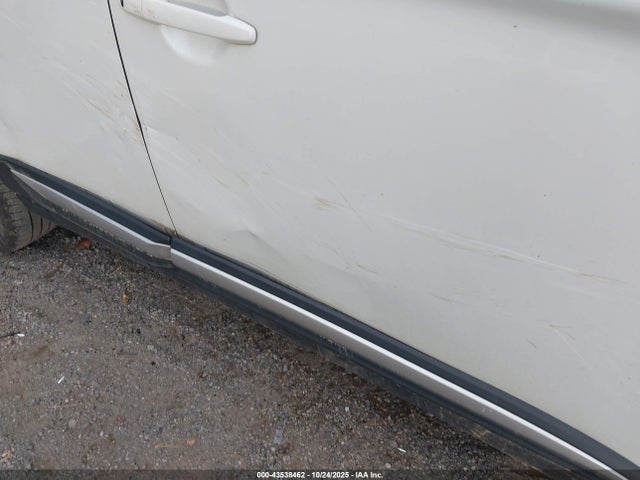 2019 MITSUBISHI OUTLANDER JA4AD3A30KZ003816 Photo 5