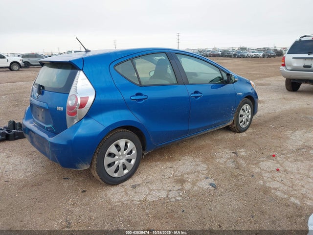 JTDKDTB39E1083614 Toyota Prius C One