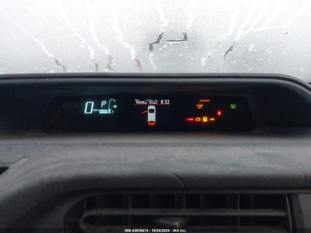 JTDKDTB39E1083614 Toyota Prius C One