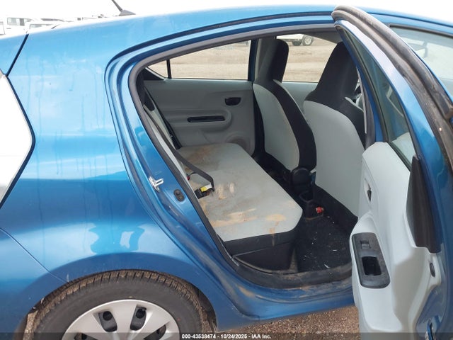JTDKDTB39E1083614 Toyota Prius C One