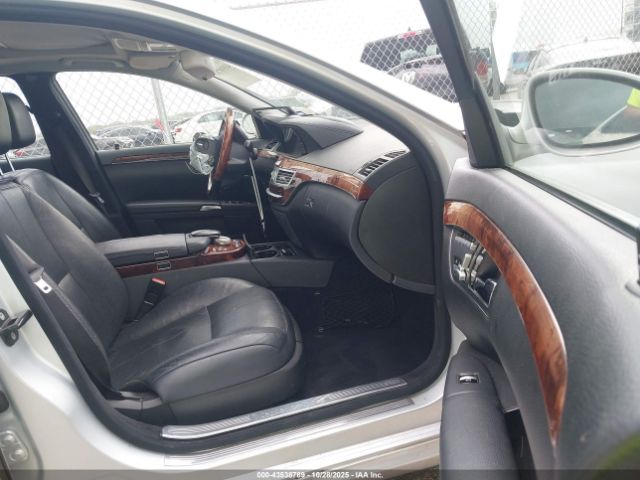 2009 MERCEDES-BENZ S 550 WDDNG71X29A282452 Photo 4