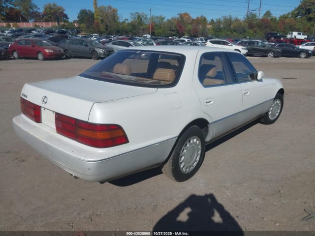 1990 LEXUS LS JT8UF11E7L0000953 Photo 3