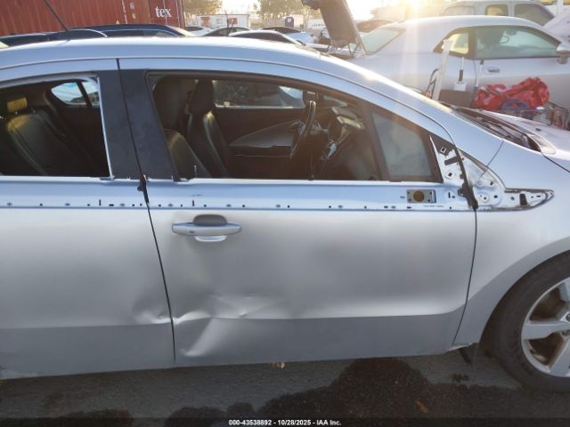 2015 CHEVROLET VOLT 1G1RD6E44FU126317 Photo 5