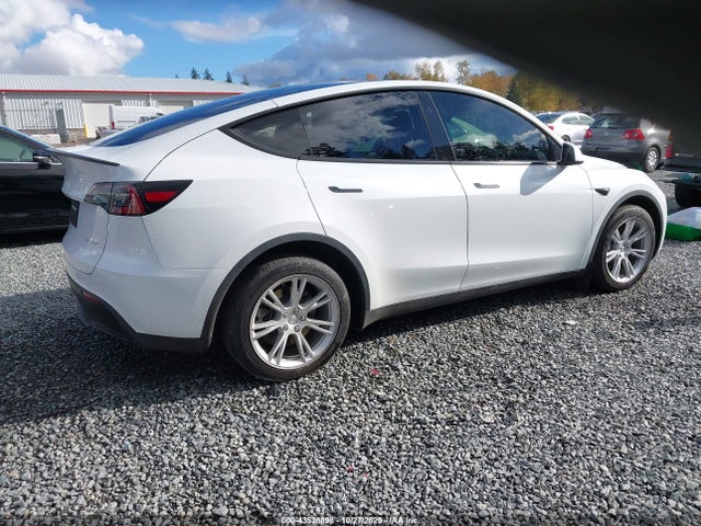 2023 TESLA MODEL Y 7SAYGAEE7PF812158 Photo 3