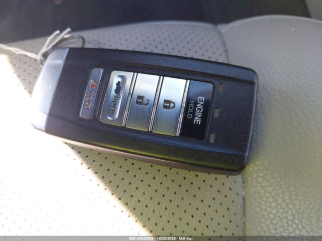 2017 ACURA RDX 5J8TB4H7XHL018596 Photo 10