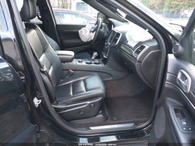 2018 JEEP GRAND CHEROKEE 1C4RJFBG6JC363646 Photo 4