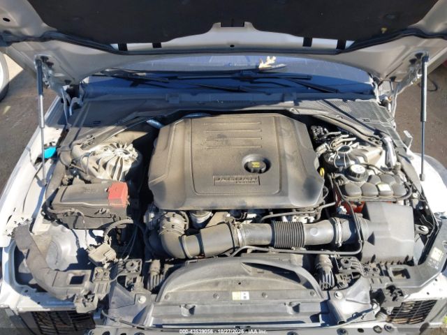 2017 JAGUAR XF SAJBD4BN2HCY32366 Photo 9