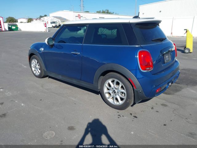 2018 MINI HARDTOP WMWXP7C52J2A47210 Photo 2