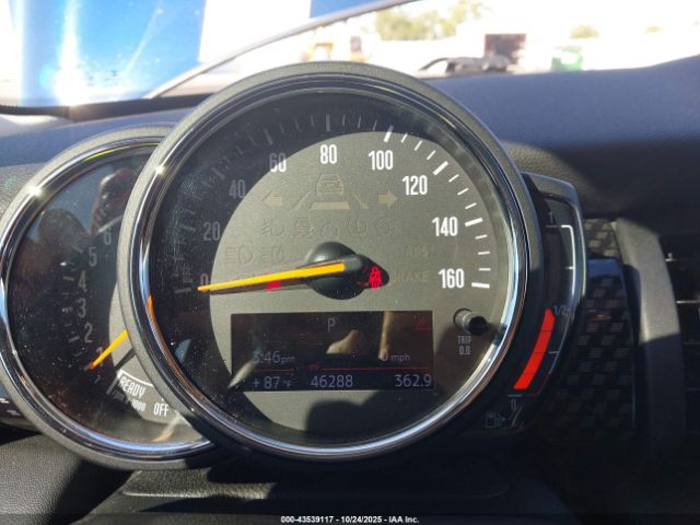 2018 MINI HARDTOP WMWXP7C52J2A47210 Photo 6