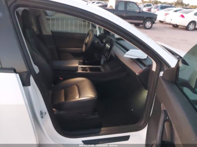 2022 TESLA MODEL Y 7SAYGDEE8NF357061 Photo 4