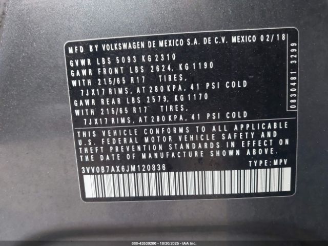 2018 VOLKSWAGEN TIGUAN 3VV0B7AX6JM120836 Photo 8