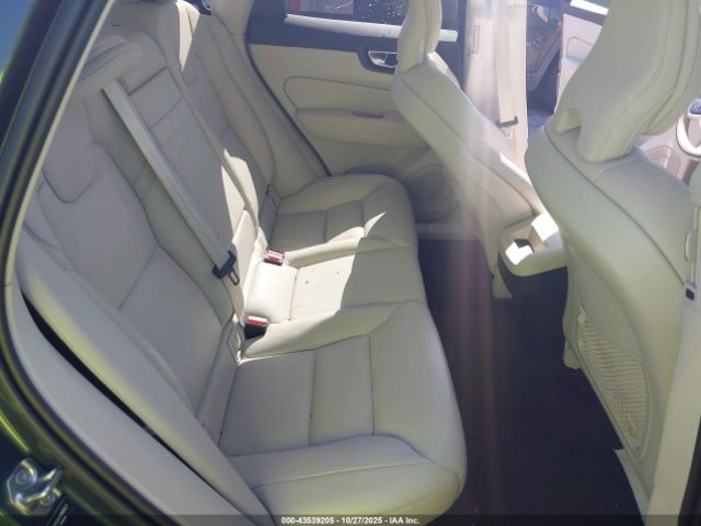 2021 VOLVO XC60 YV4102DKXM1810521 Photo 7