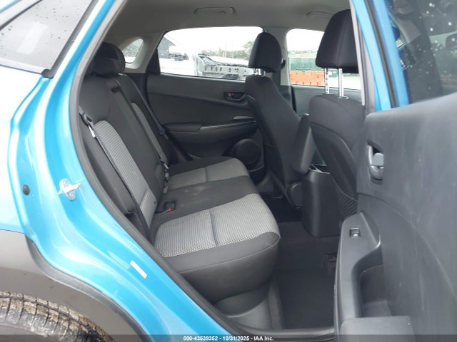 KM8K2CAAXJU077038 Hyundai Kona Sel