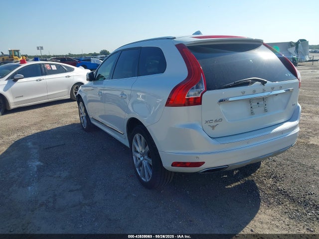 2017 VOLVO XC60 YV440MDU1H2196016 Photo 2