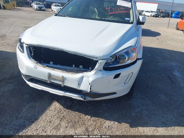 2017 VOLVO XC60 YV440MDU1H2196016 Photo 5