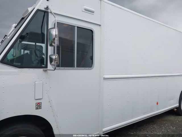 1F66F5KY8F0A04043 Ford F-59 Commercial Stripped