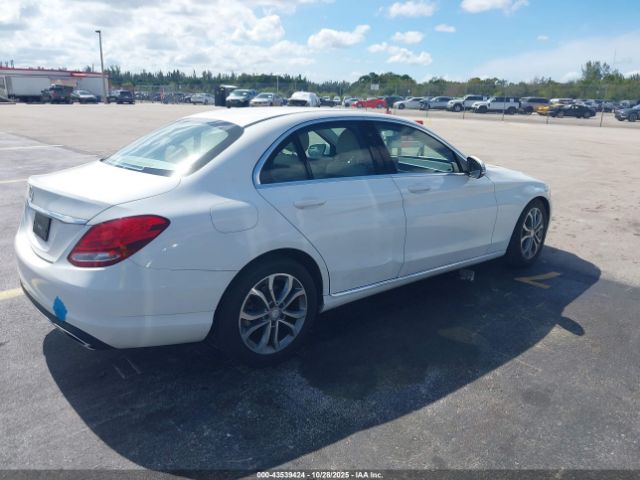 2016 MERCEDES-BENZ C 300 55SWF4JB4GU150610 Photo 3