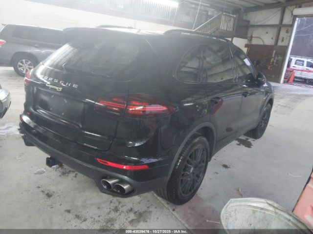 2016 PORSCHE CAYENNE E-HYBRID WP1AE2A24GLA17473 Photo 3