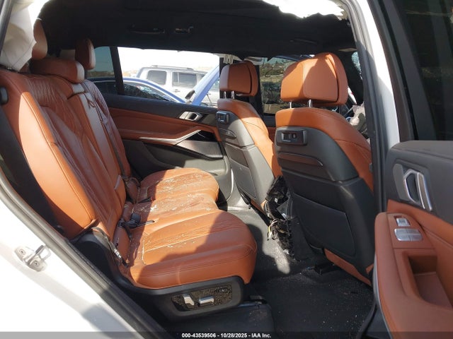5UXCX6C04N9L32676 BMW X7 M50i