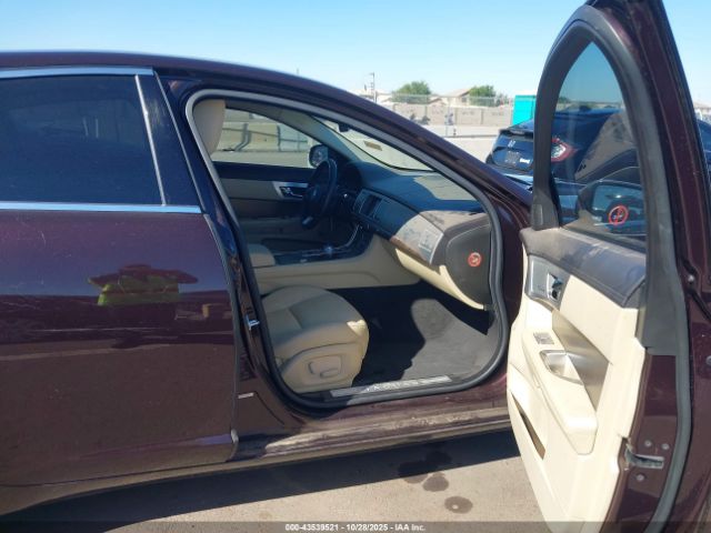 2013 JAGUAR XF SAJWA0E70D8S87880 Photo 4