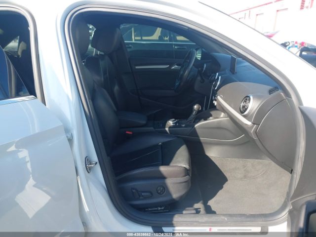 2017 AUDI S3 WAUB1GFFXH1012816 Photo 4