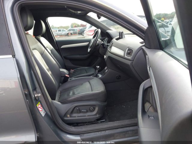 2015 AUDI Q3 WA1BFCFS7FR006362 Photo 4