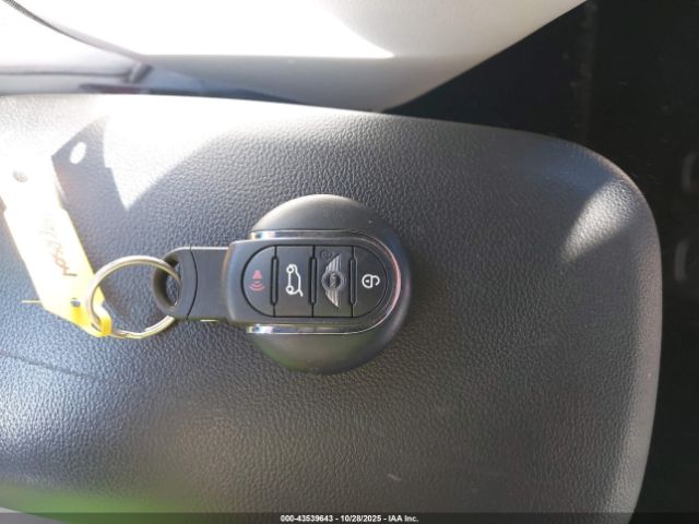 2017 MINI COUNTRYMAN WMZYT5C38H3D80330 Photo 10