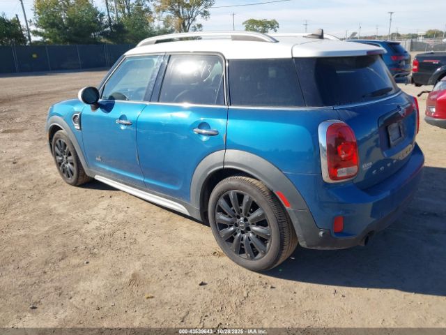 2017 MINI COUNTRYMAN WMZYT5C38H3D80330 Photo 2