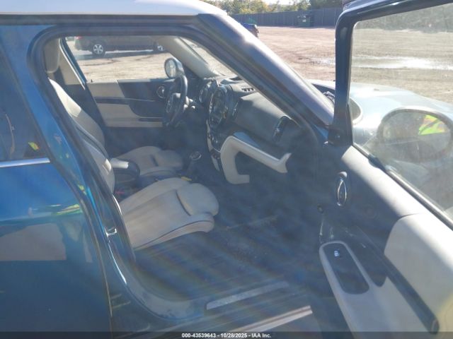 2017 MINI COUNTRYMAN WMZYT5C38H3D80330 Photo 4