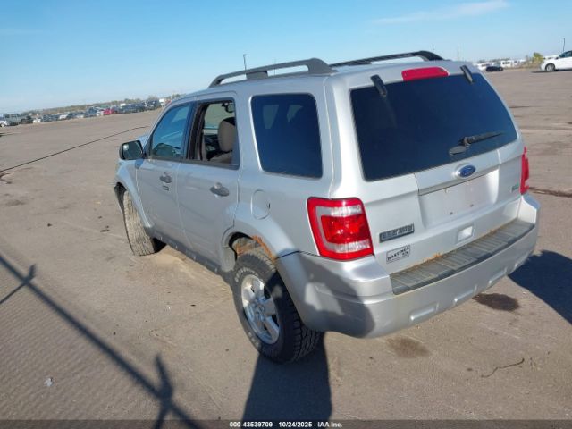 2012 FORD ESCAPE 1FMCU0DG7CKC68752 Photo 2