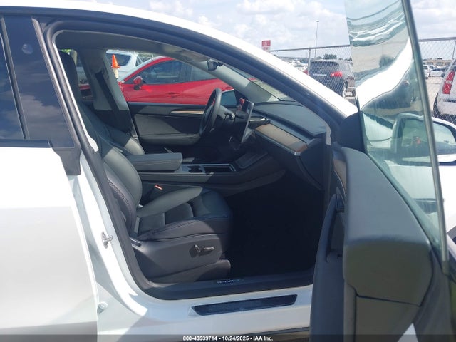 2024 TESLA MODEL Y 7SAYGDED2RF170346 Photo 4